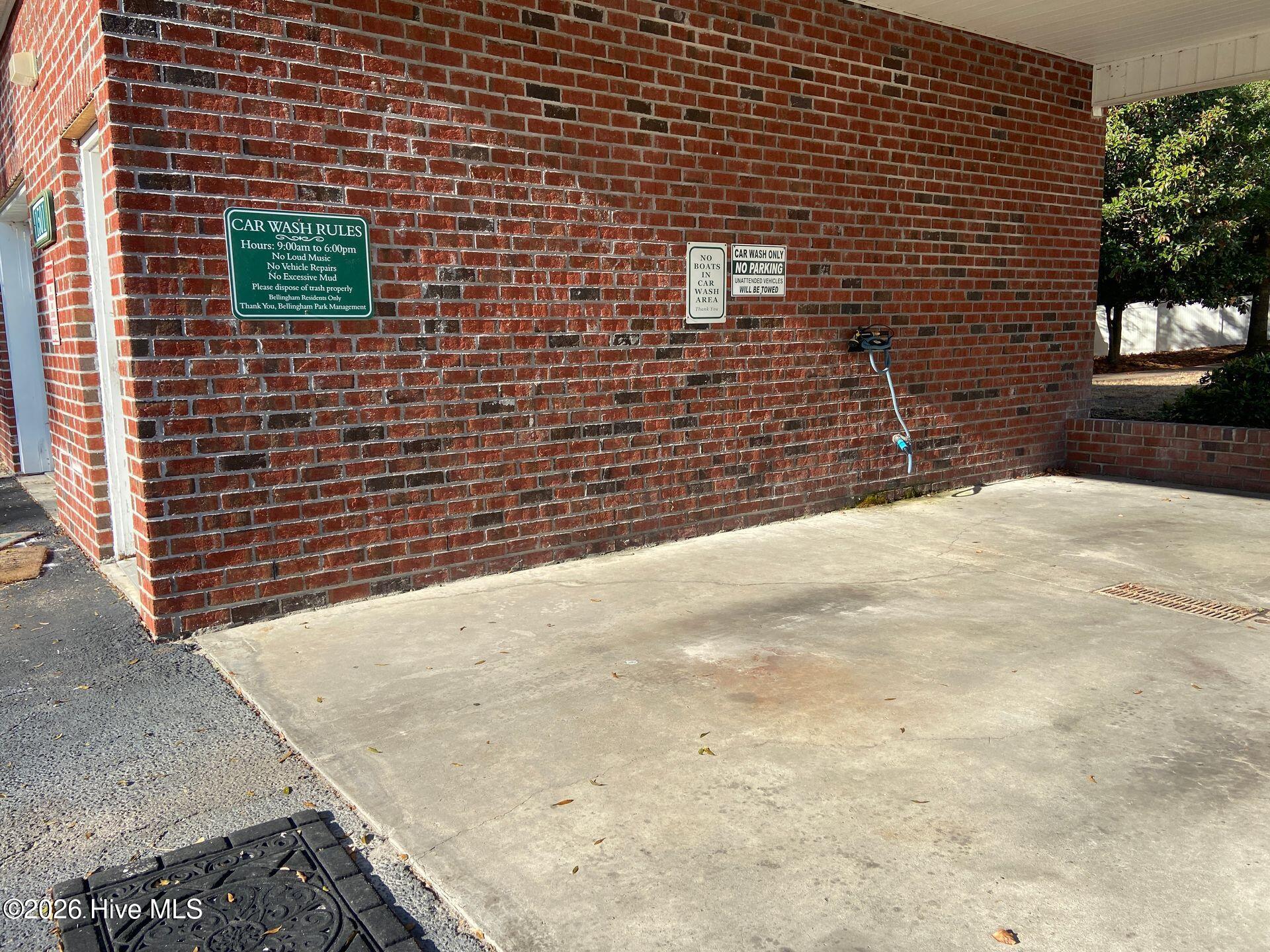 100549389 | Photo 36