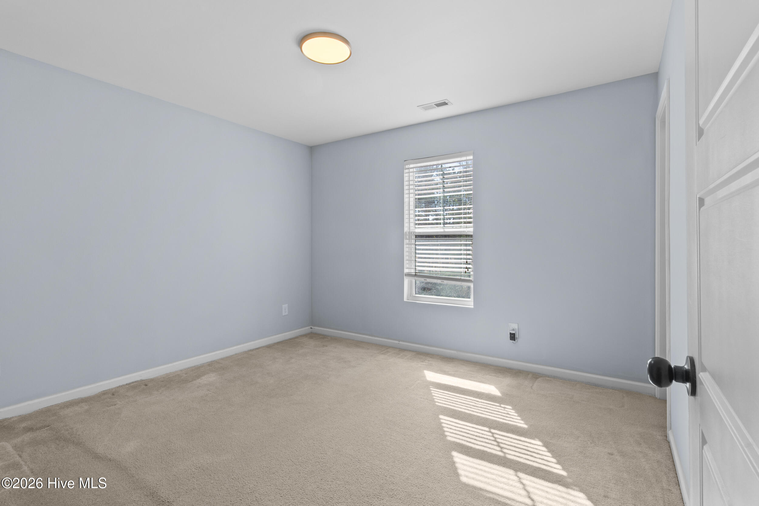 100554579 | Photo 18