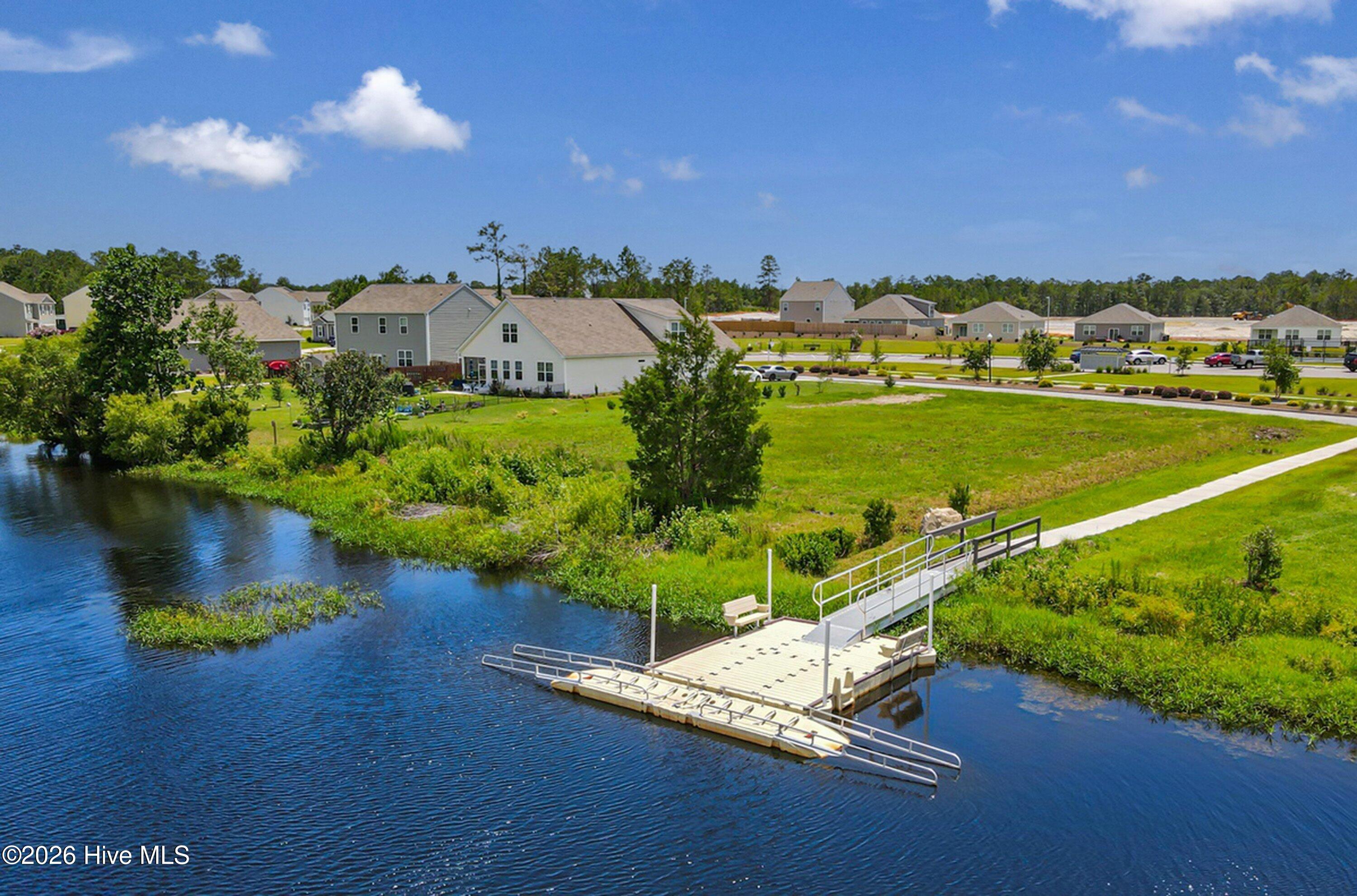 100550888 | Photo 52