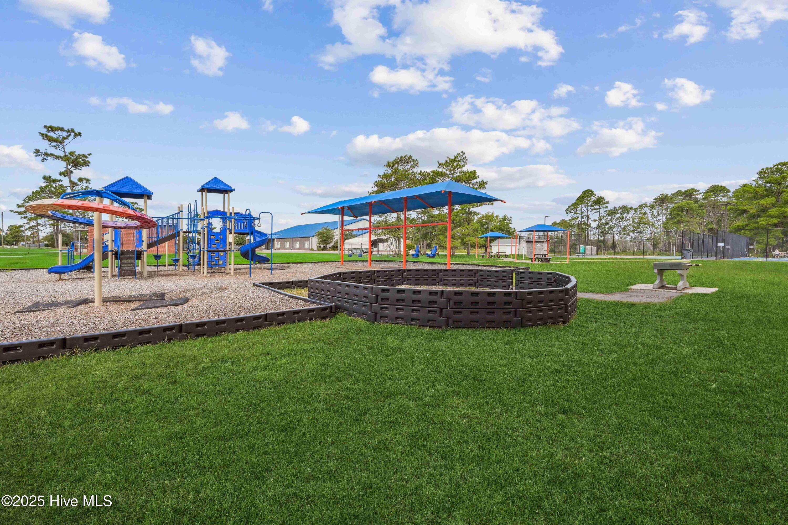 100534637 | Photo 10