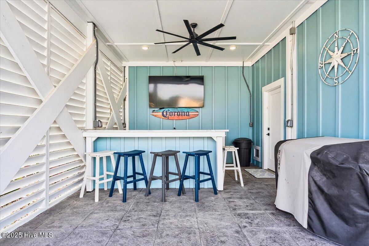 100527813 | Photo 45