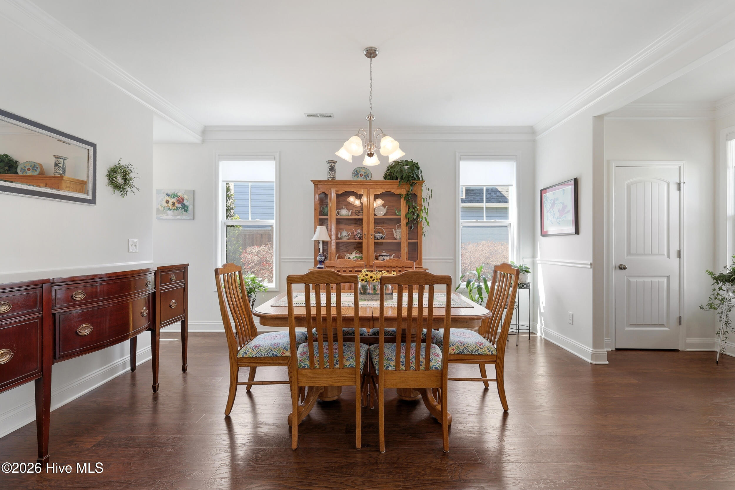 100565856 | Photo 19