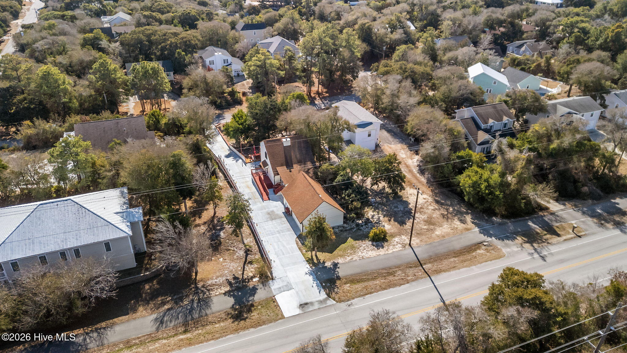 100553016 | Photo 51