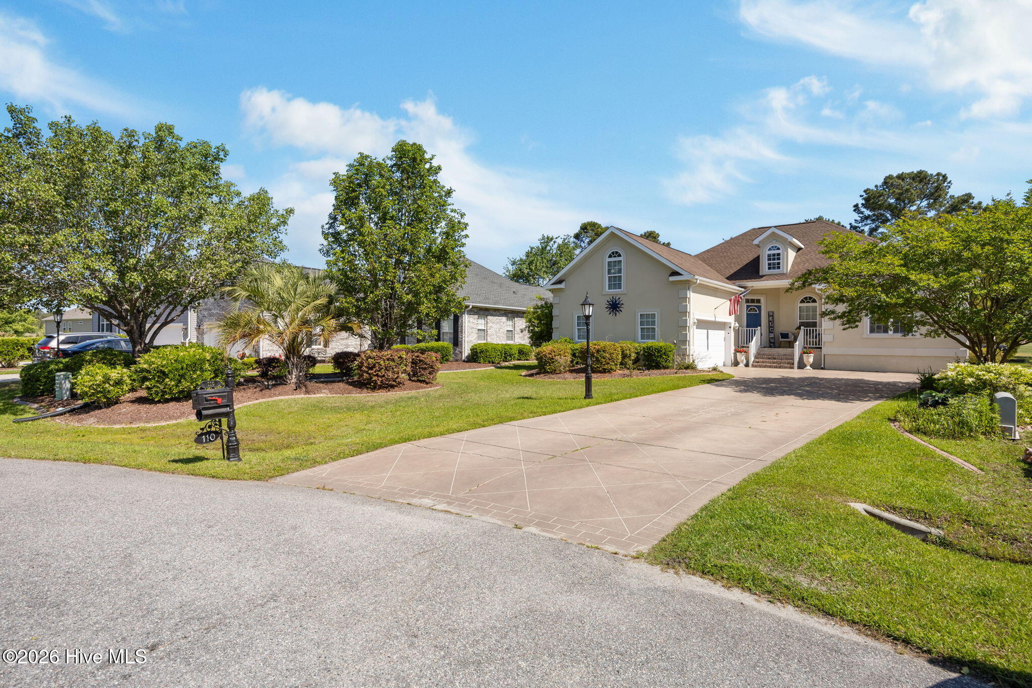 100569255 | Photo 28