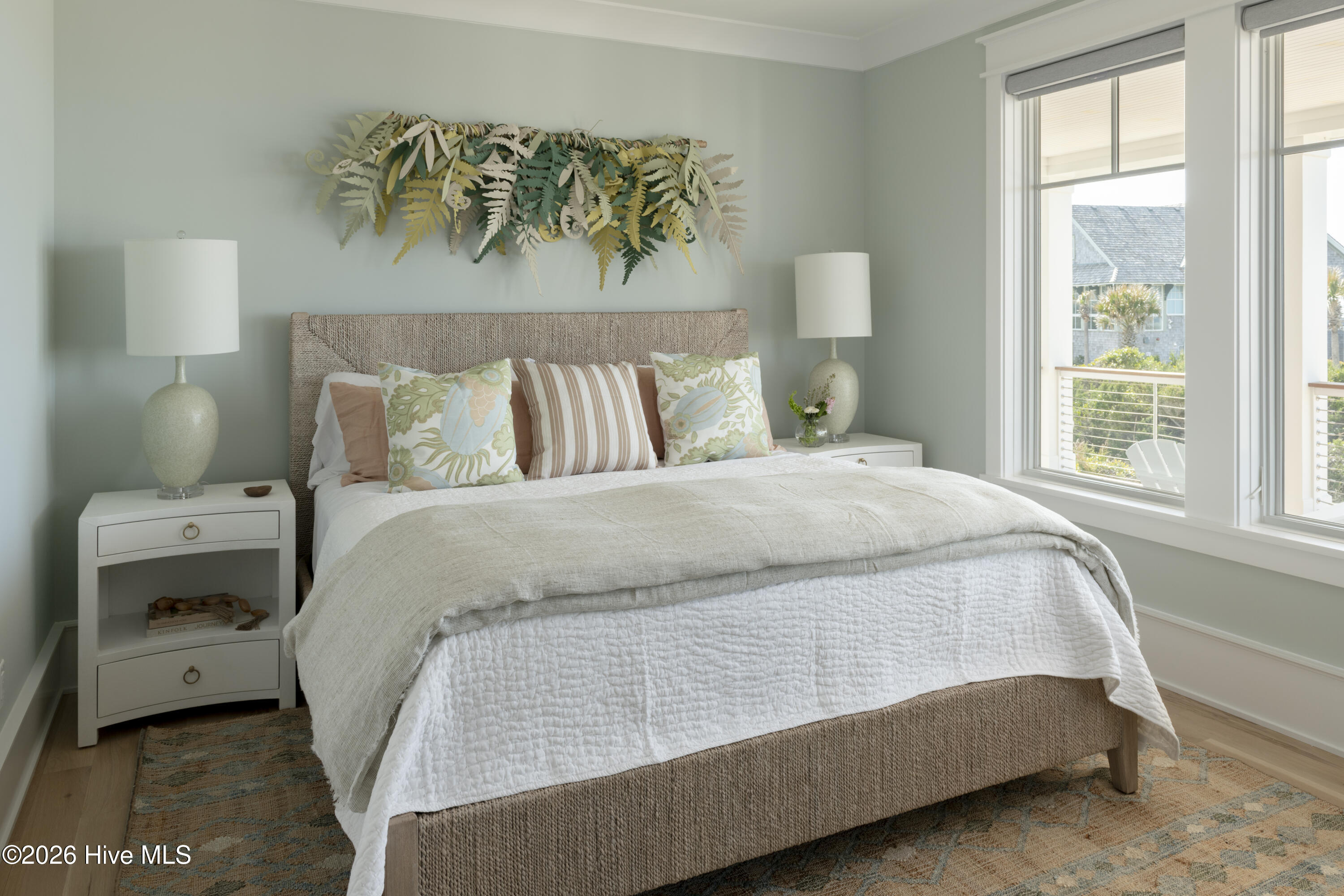 100569969 | Photo 31