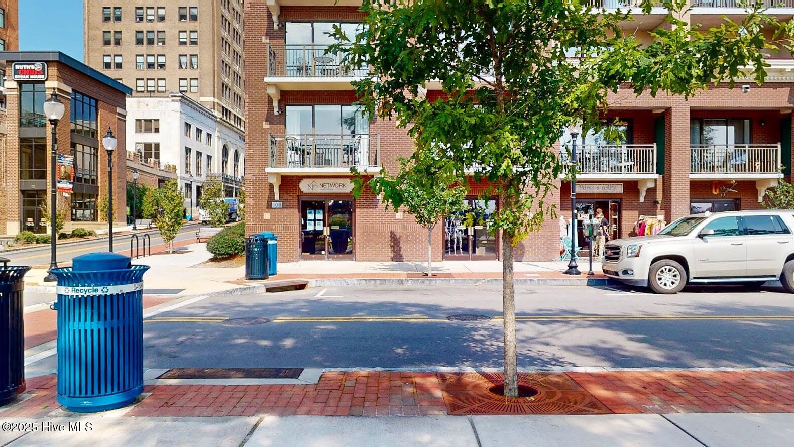 100537311 | Photo 19