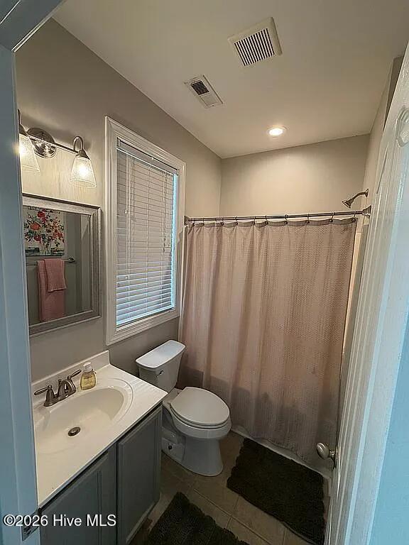 100551229 | Photo 19