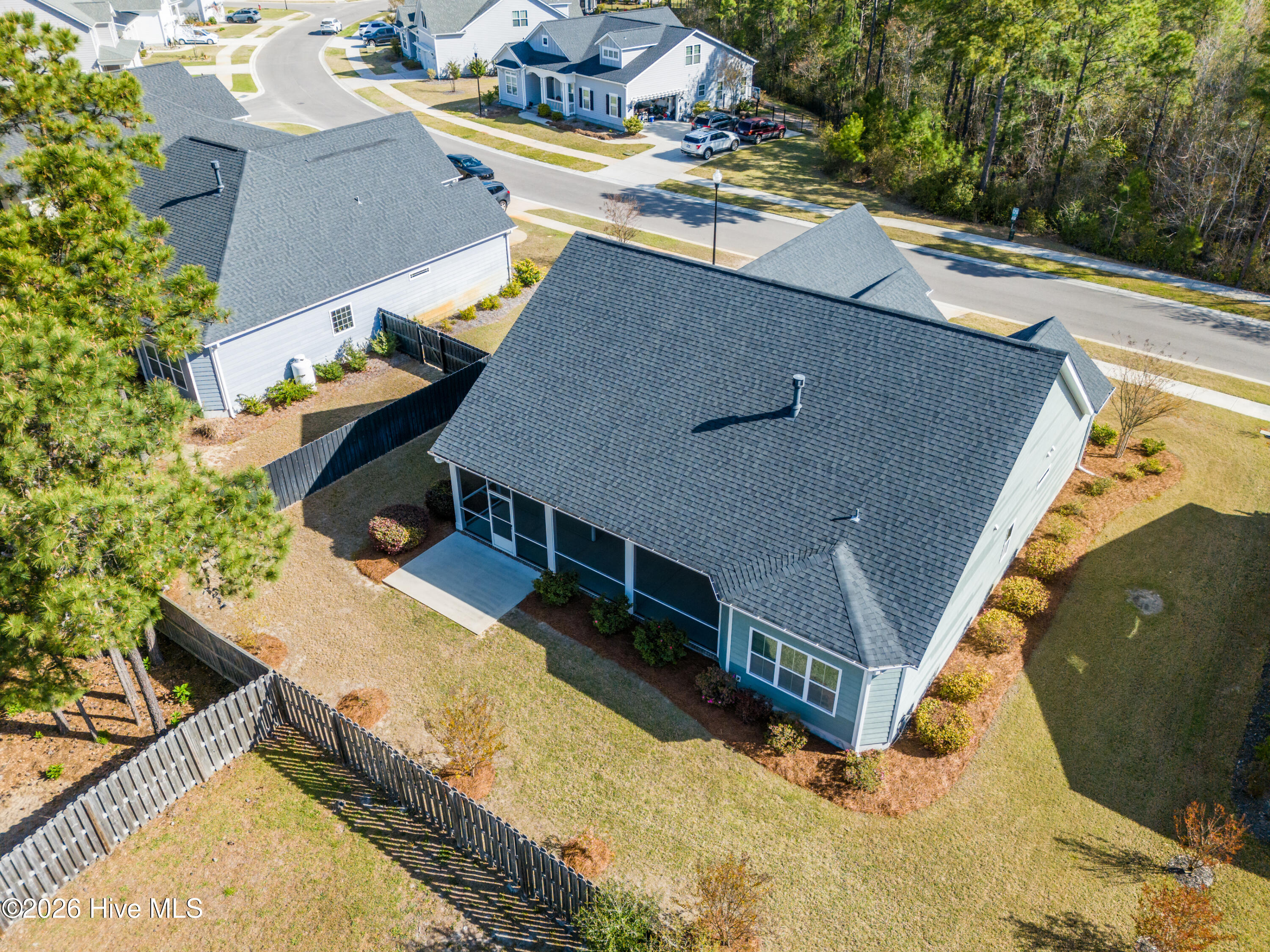 100564151 | Photo 35