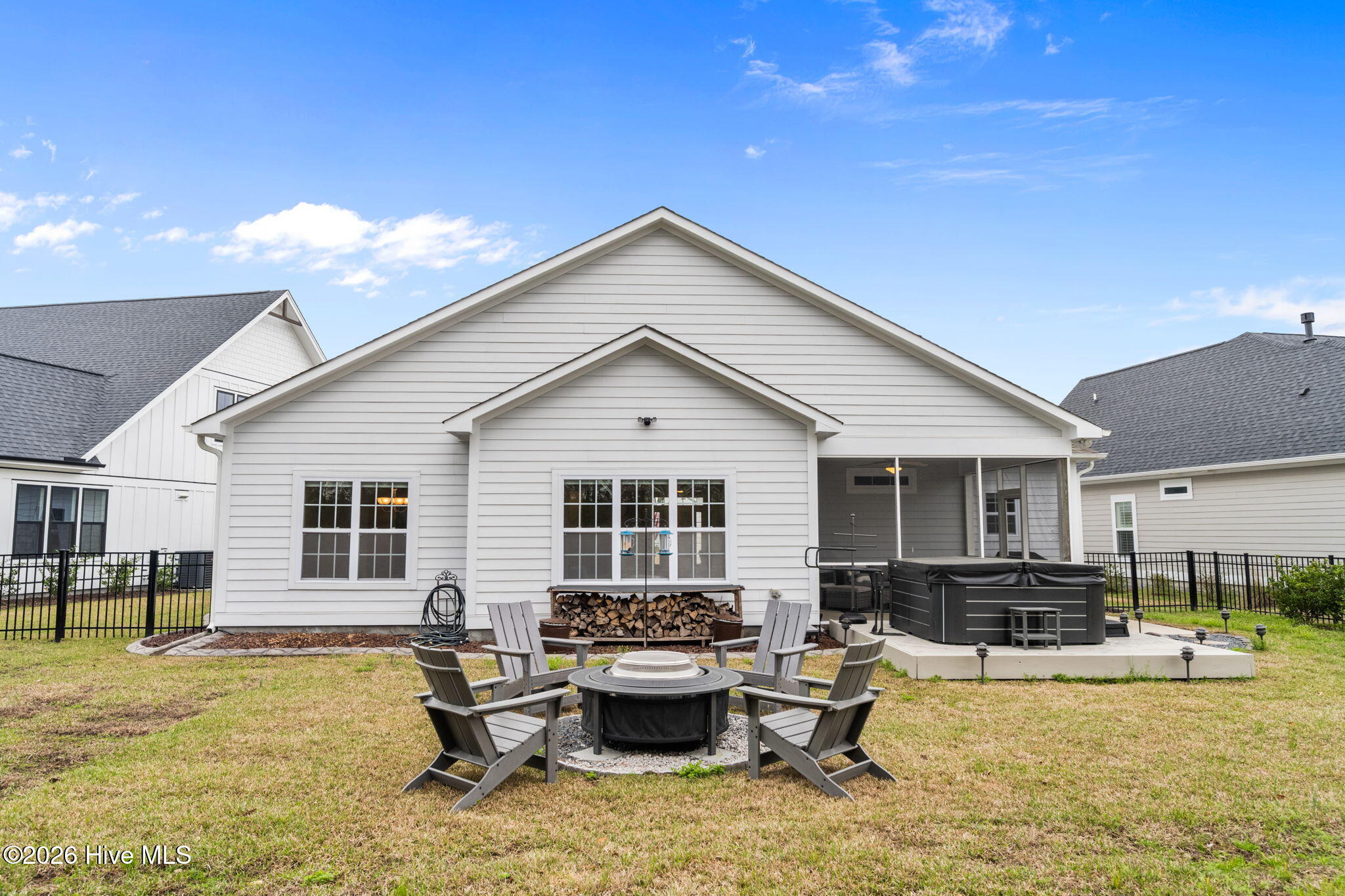 100557618 | Photo 31