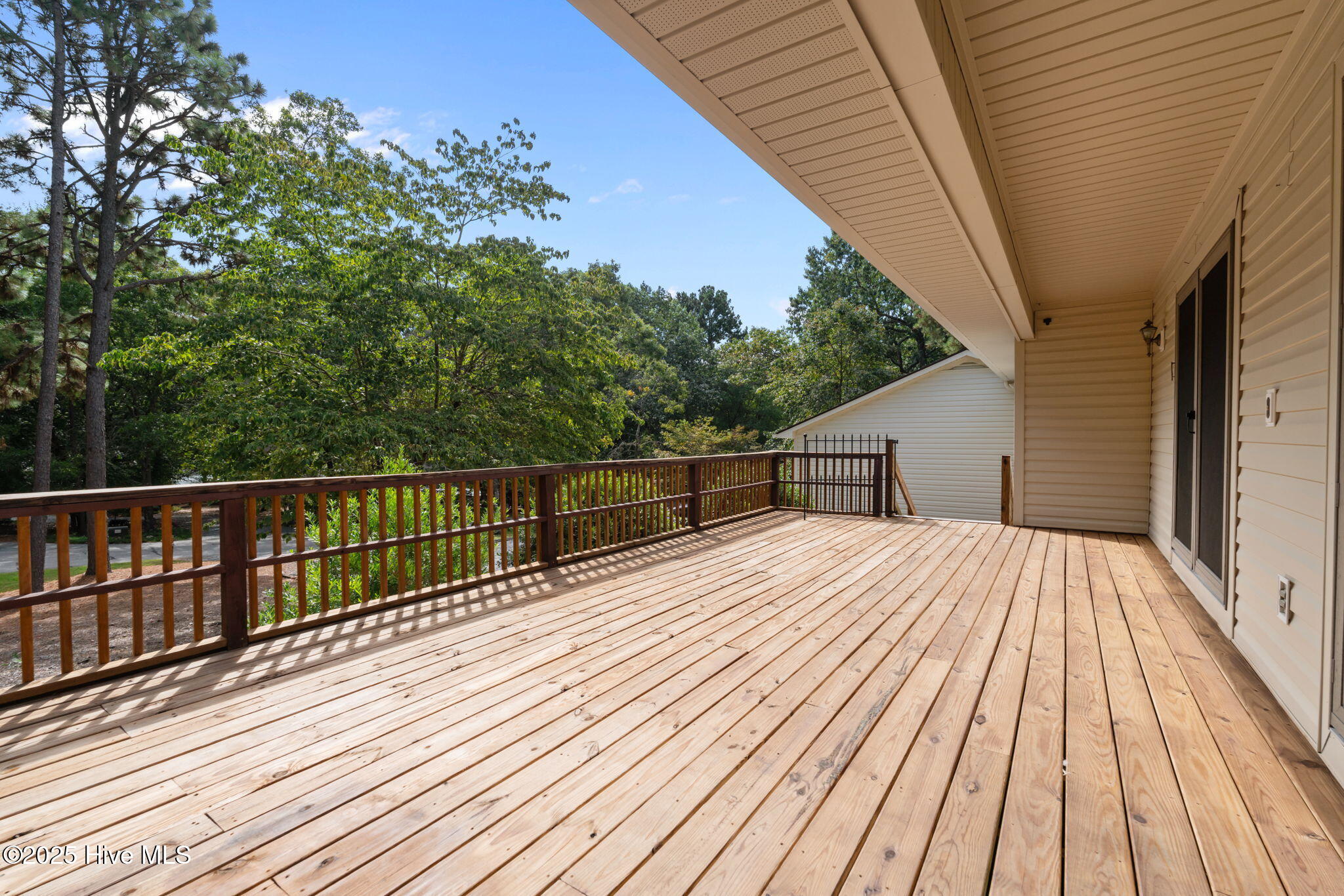 Homes for sale in West End, NC | 102 Thistle Ln, West End, NC 27376 | MLS# 100512920