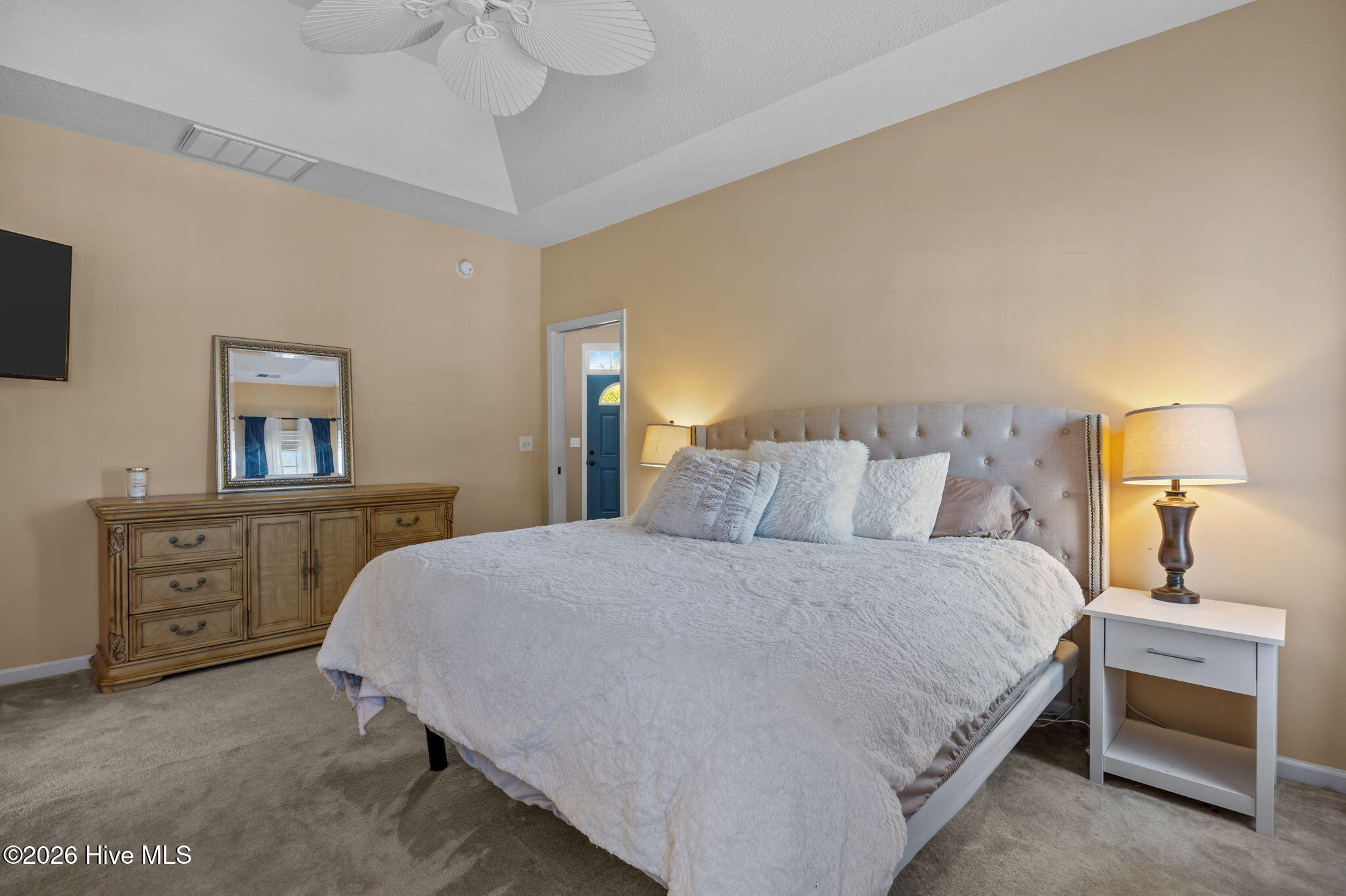 100569255 | Photo 14