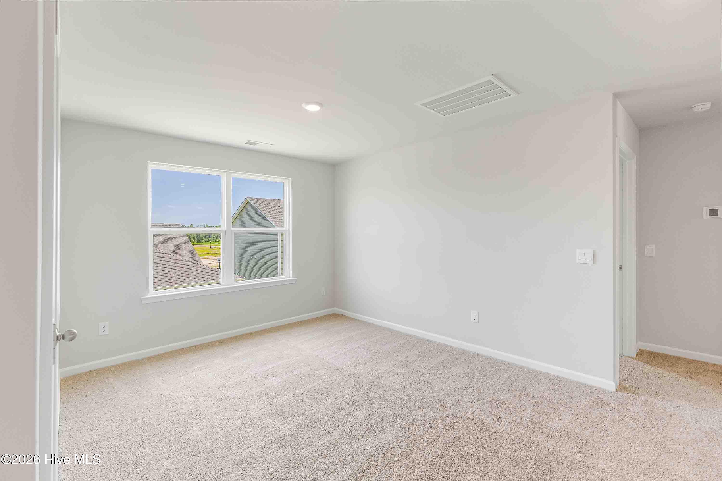 100564191 | Photo 26