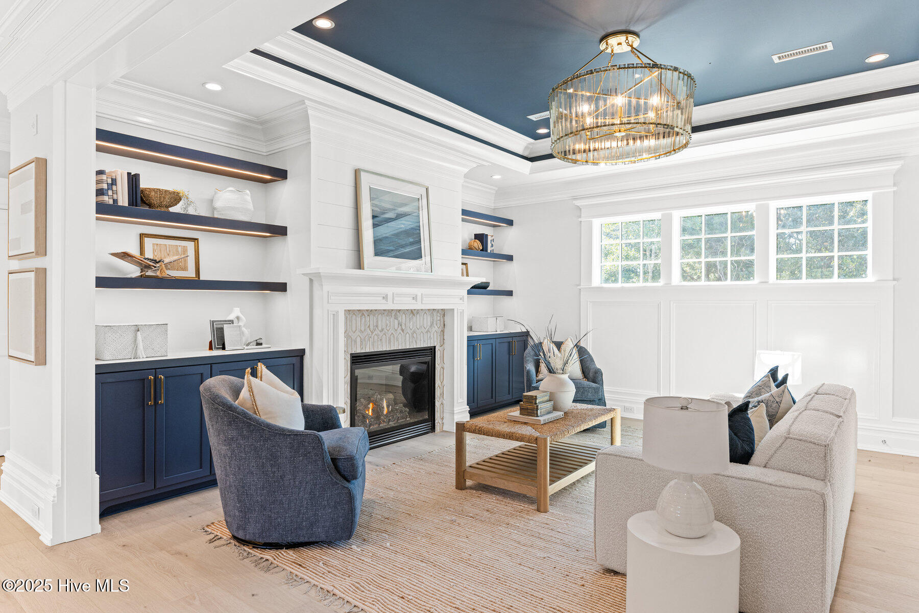 100401243 | Photo 48