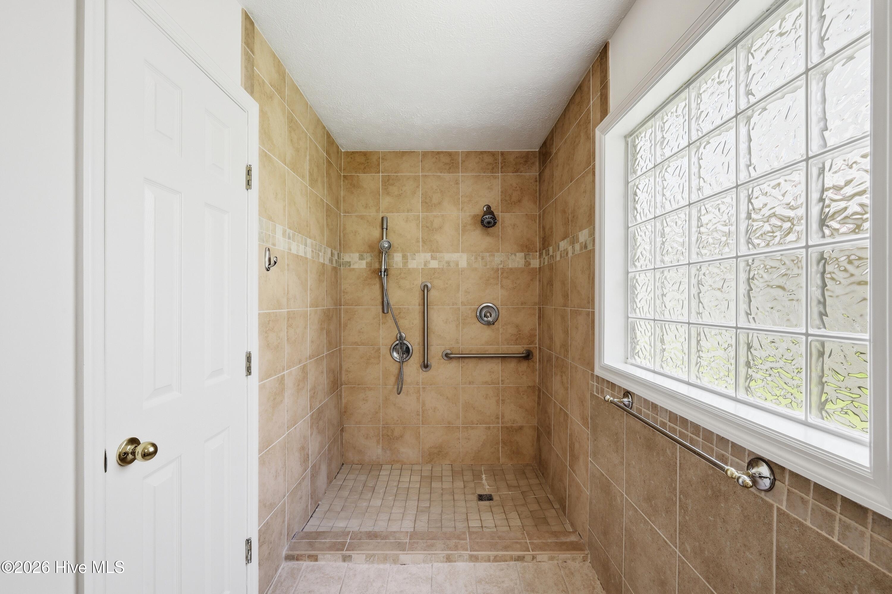 320 Neuchatel Road,New Bern