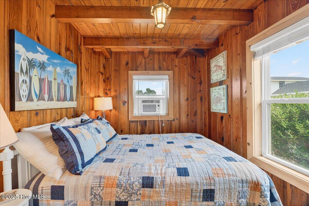 100527875 | Photo 47