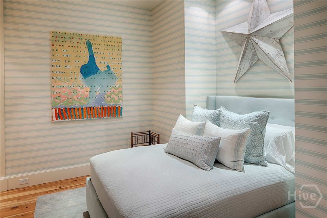 232 E Broughton Street, Savannah, GA, 31401