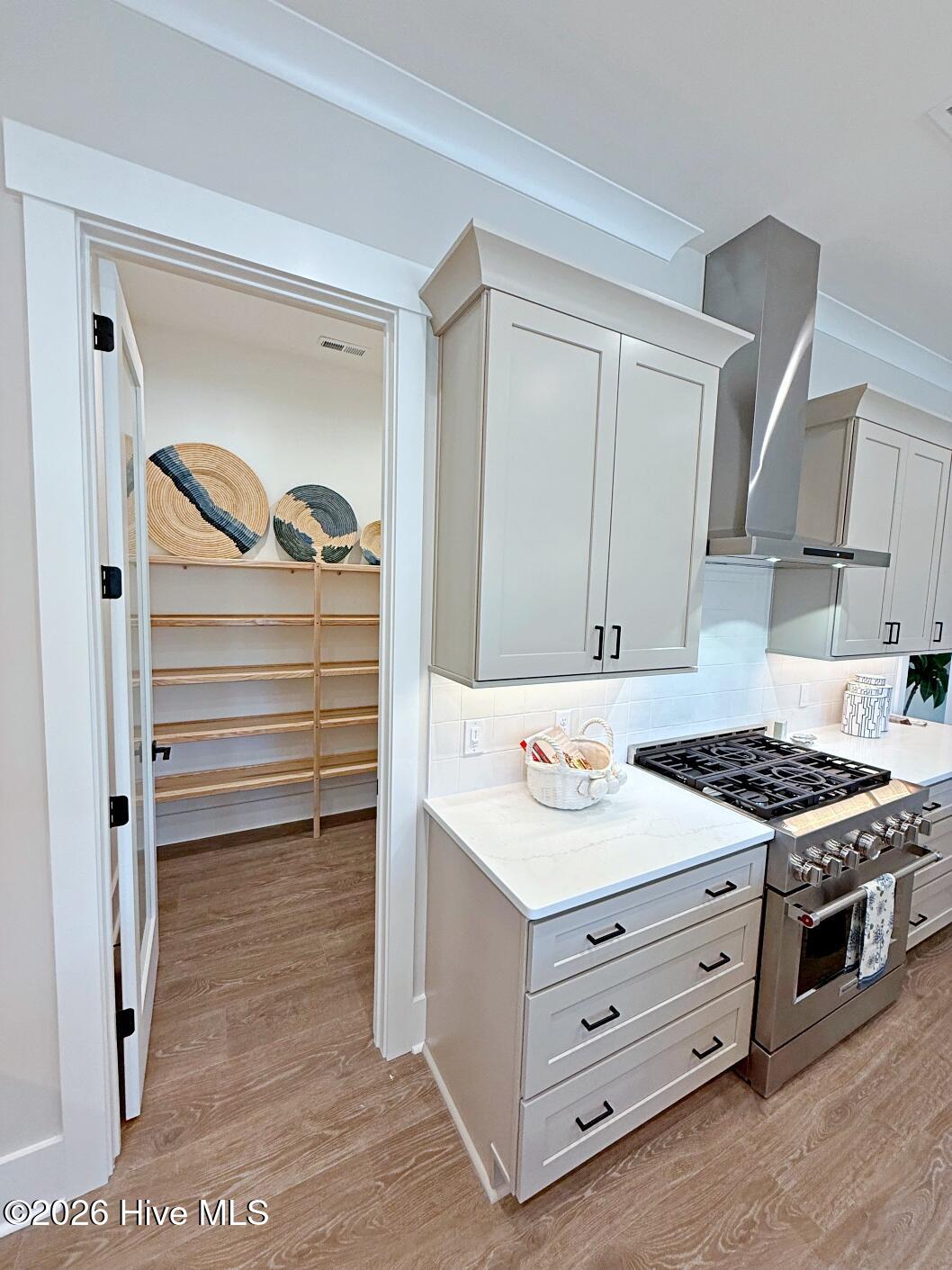 100553338 | Photo 13