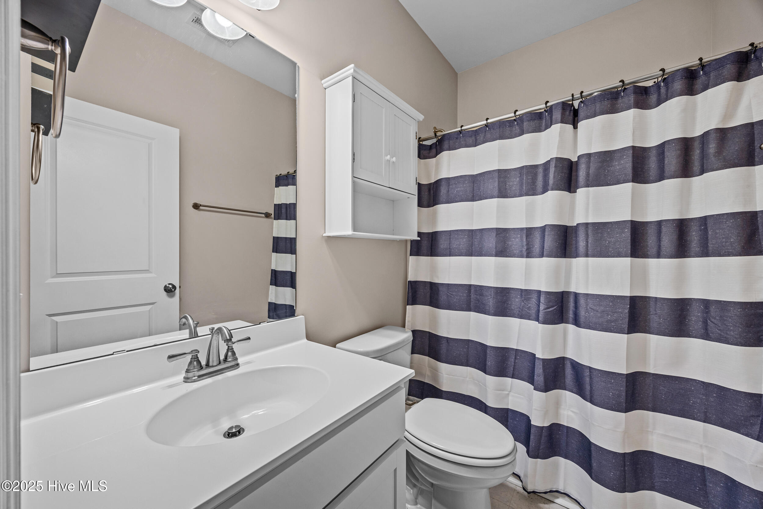 100531744 | Photo 17