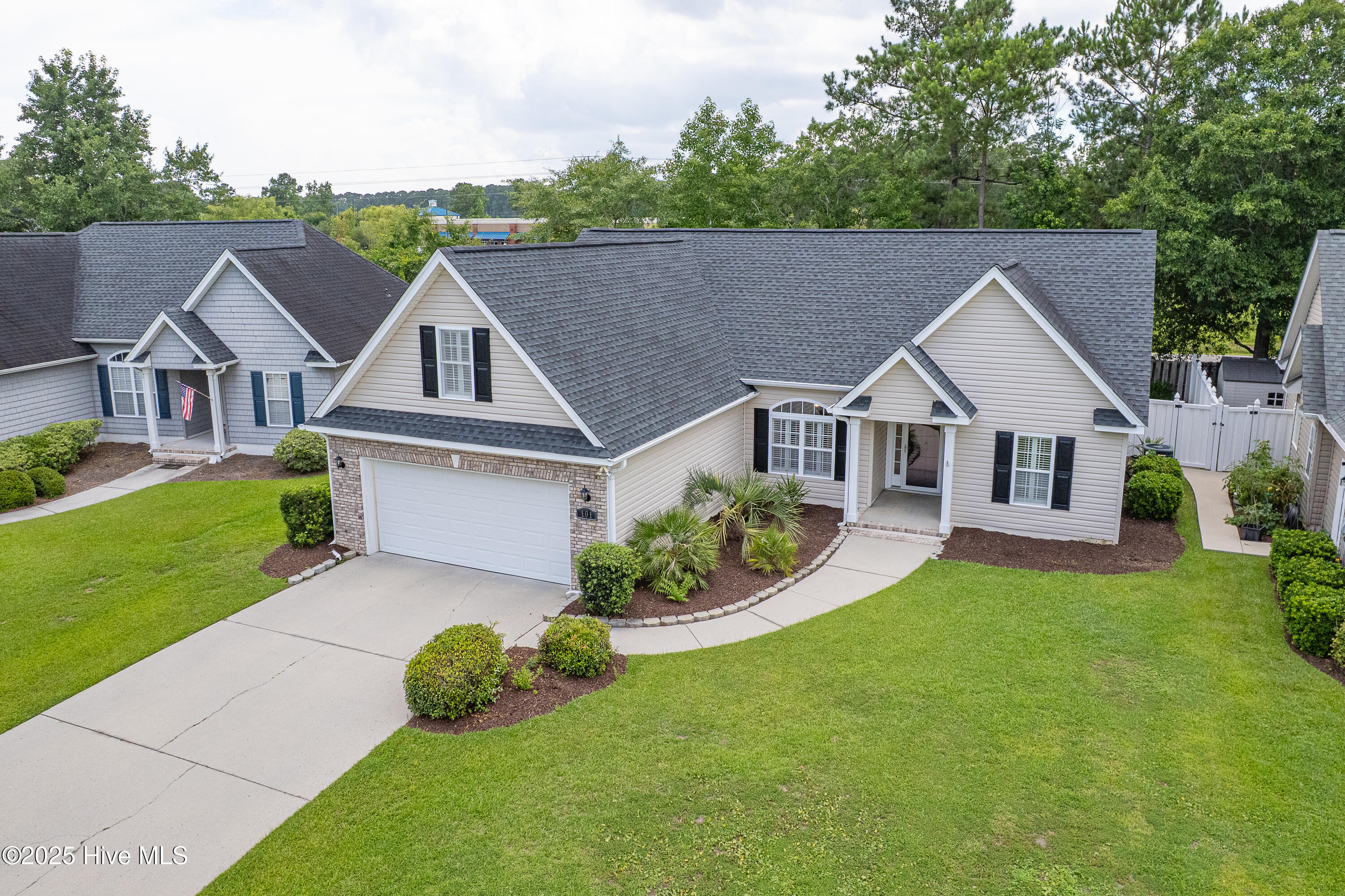 101 Cedar Tree Lane SW, Calabash, NC 28467 – photo 3: Additional front view