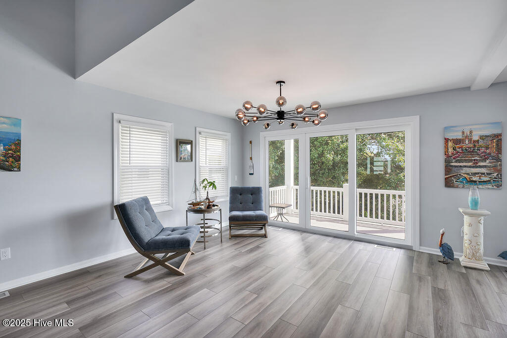 100553709 | Photo 17