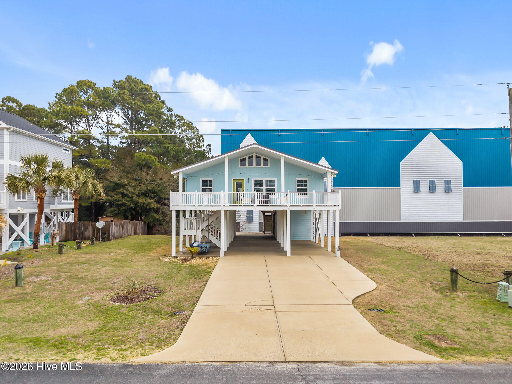 100543033 | Photo 42