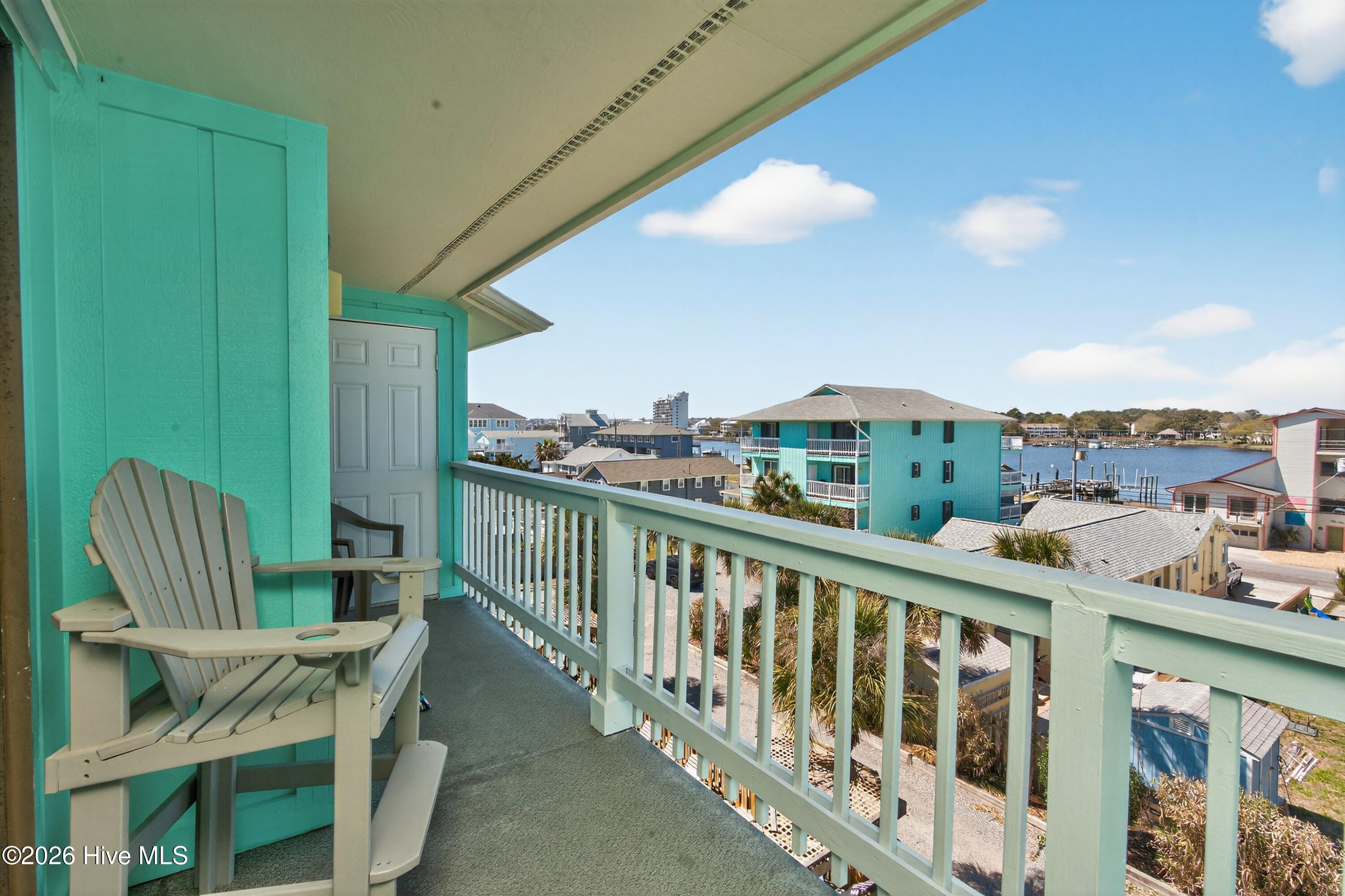 100563490 | Photo 28