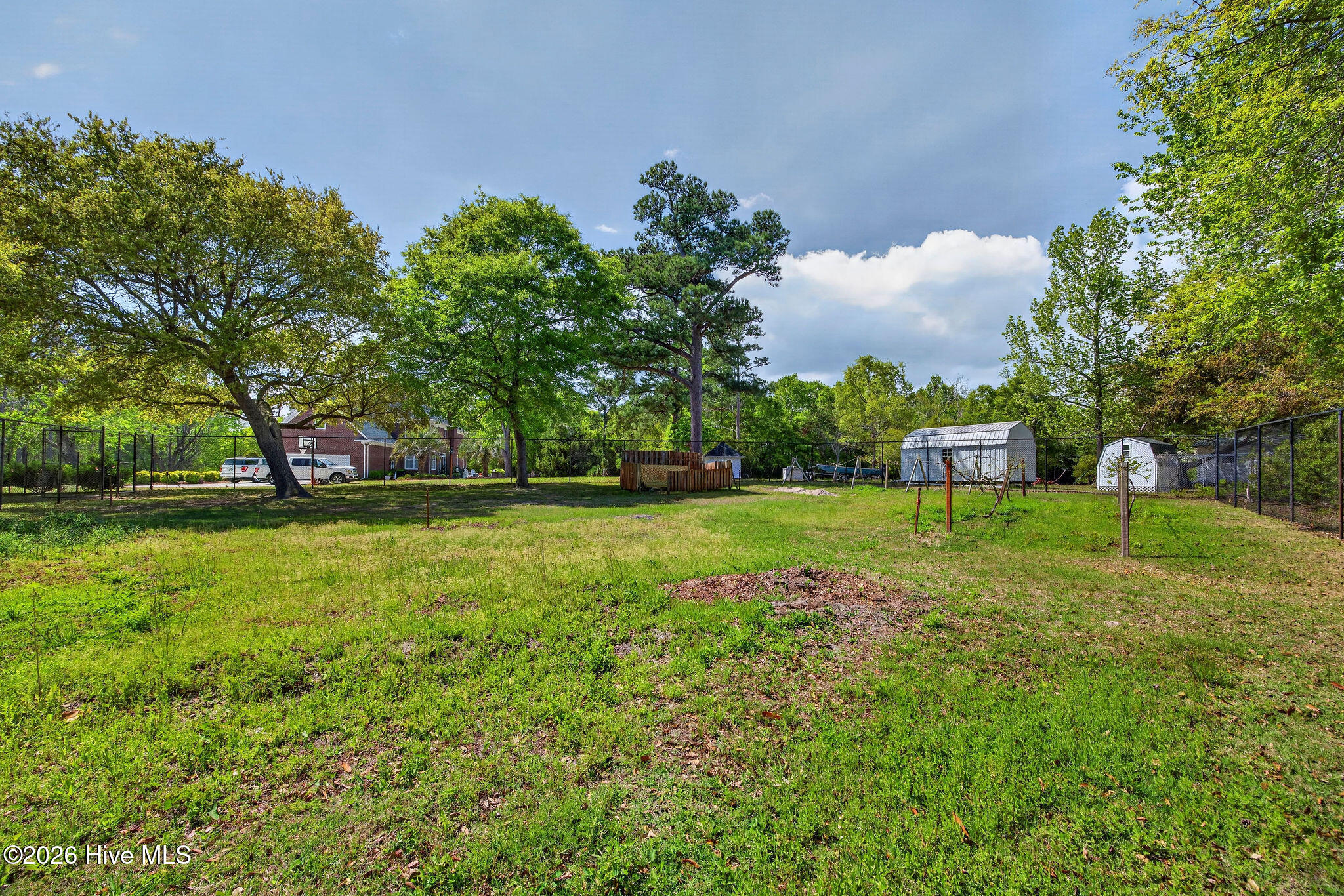 100566414 | Photo 70