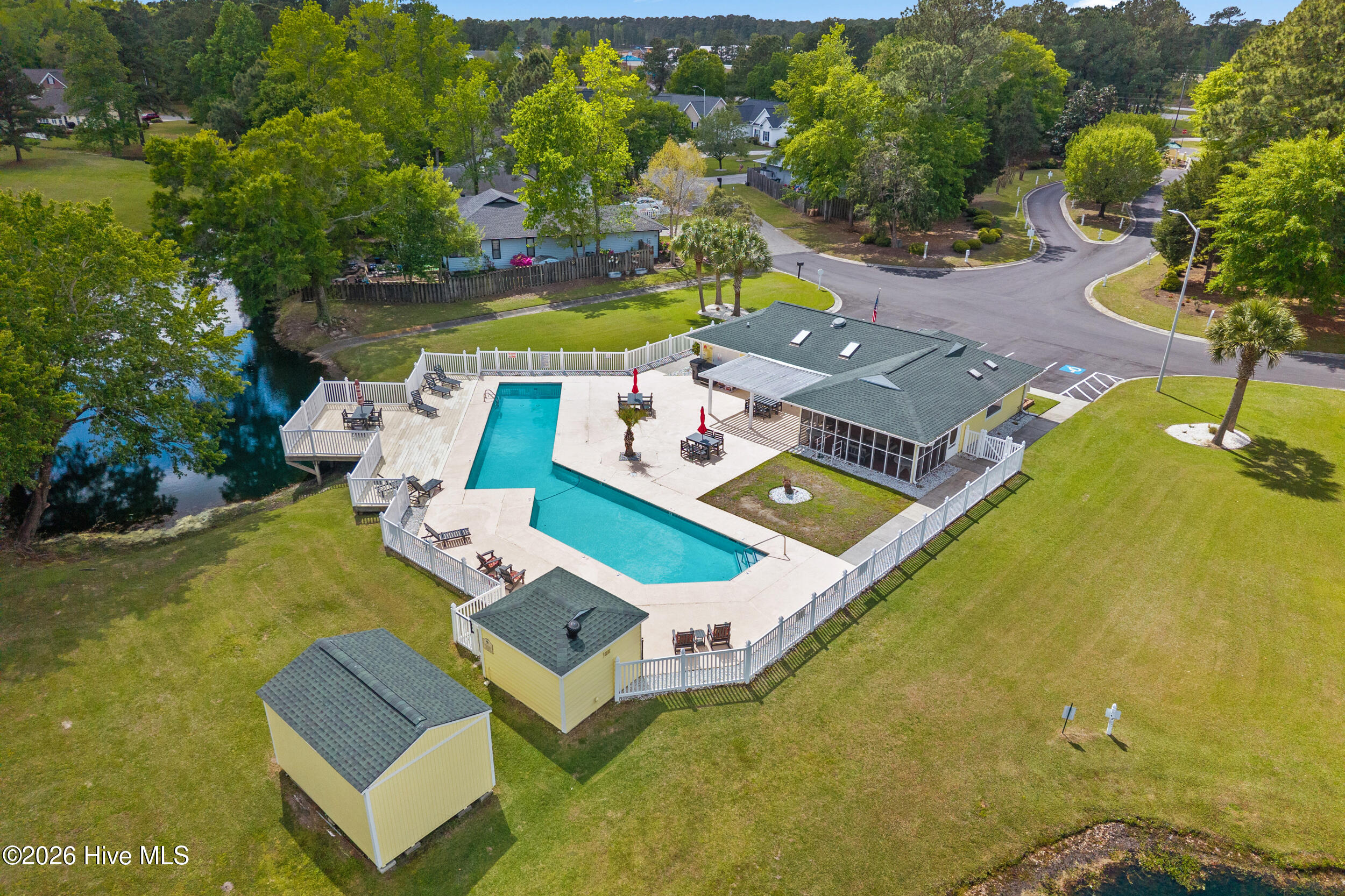 100566575 | Photo 40