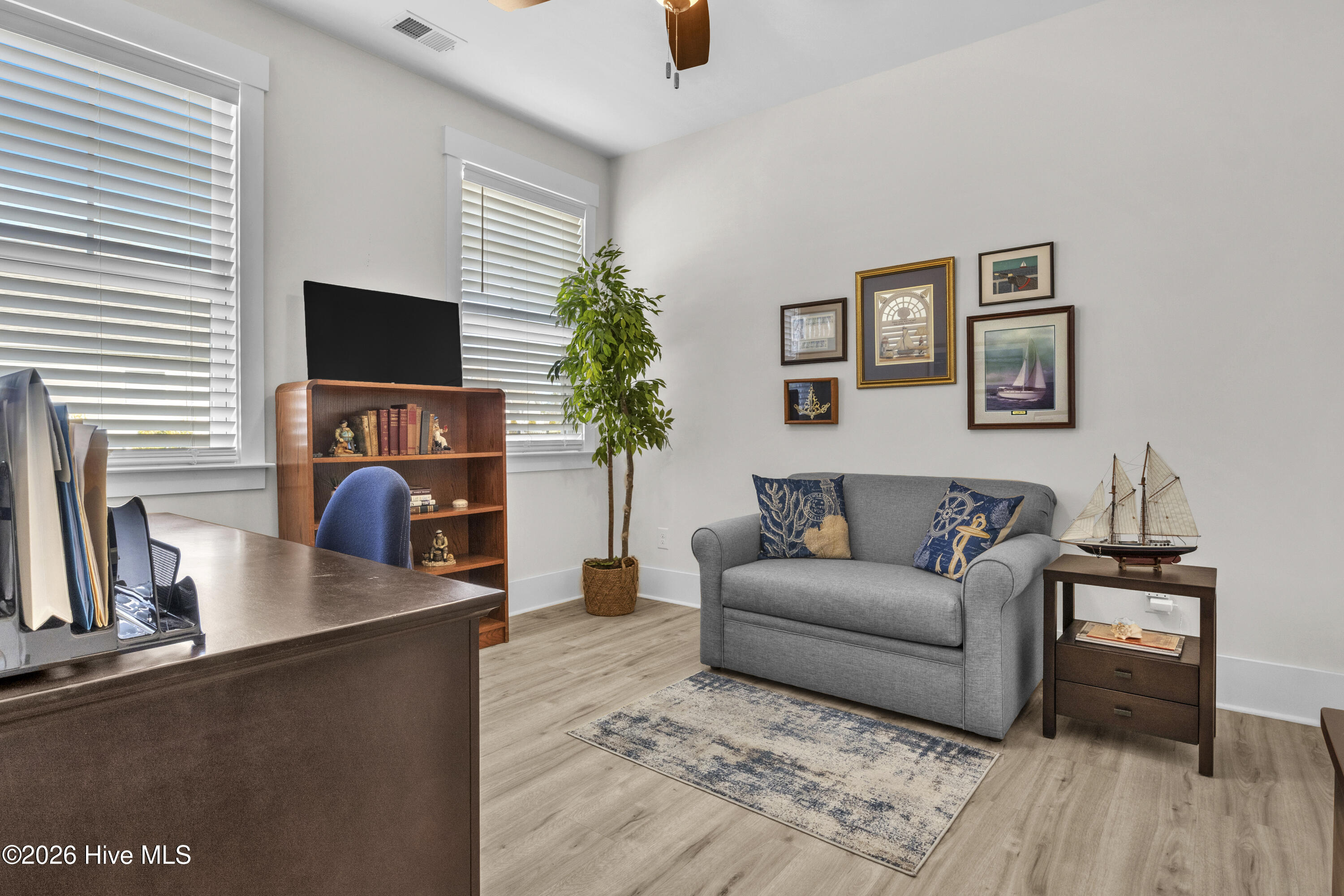 100557593 | Photo 37