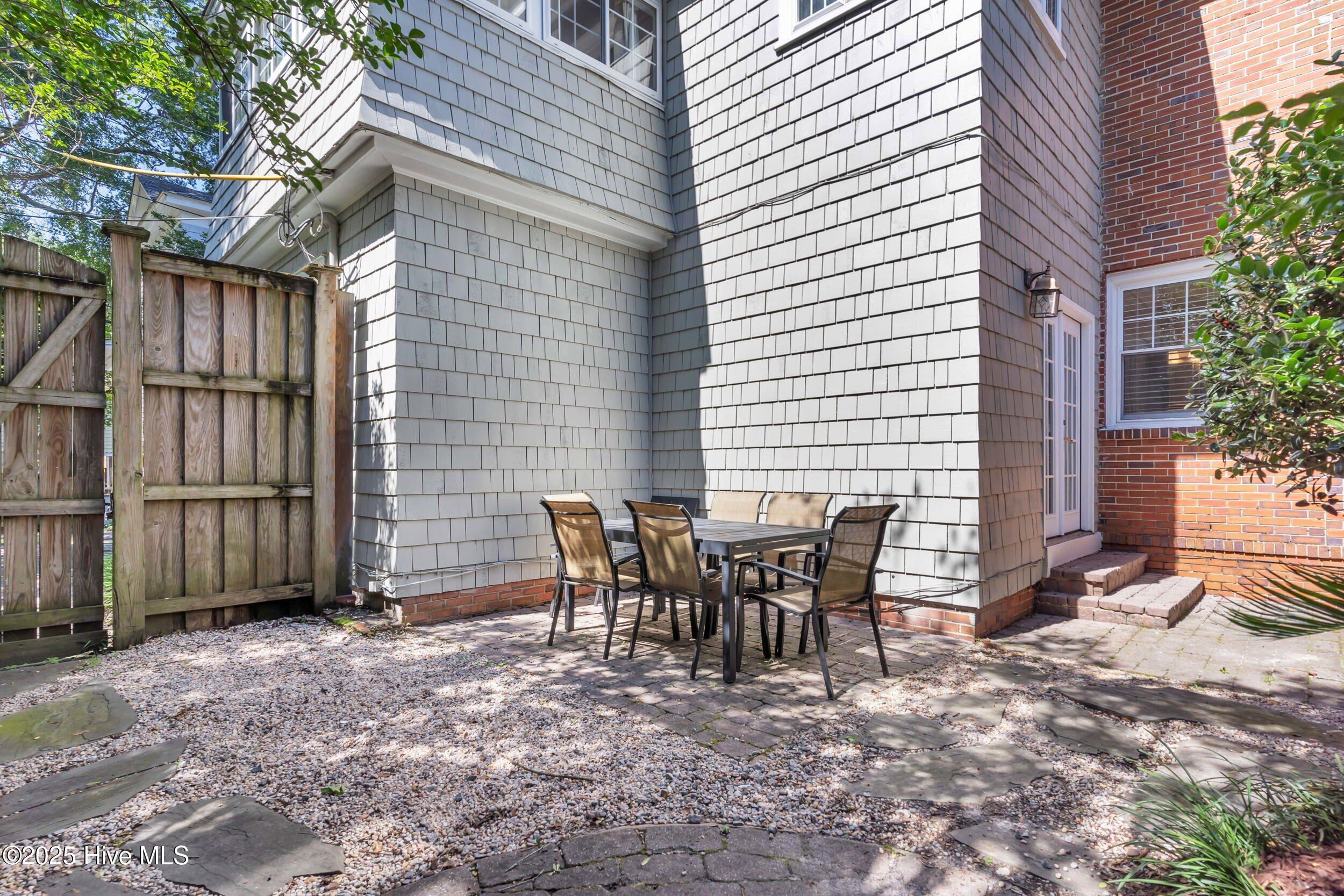 100514178 | Photo 77