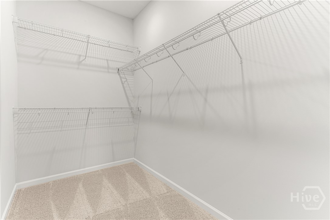 Walk In Closet
