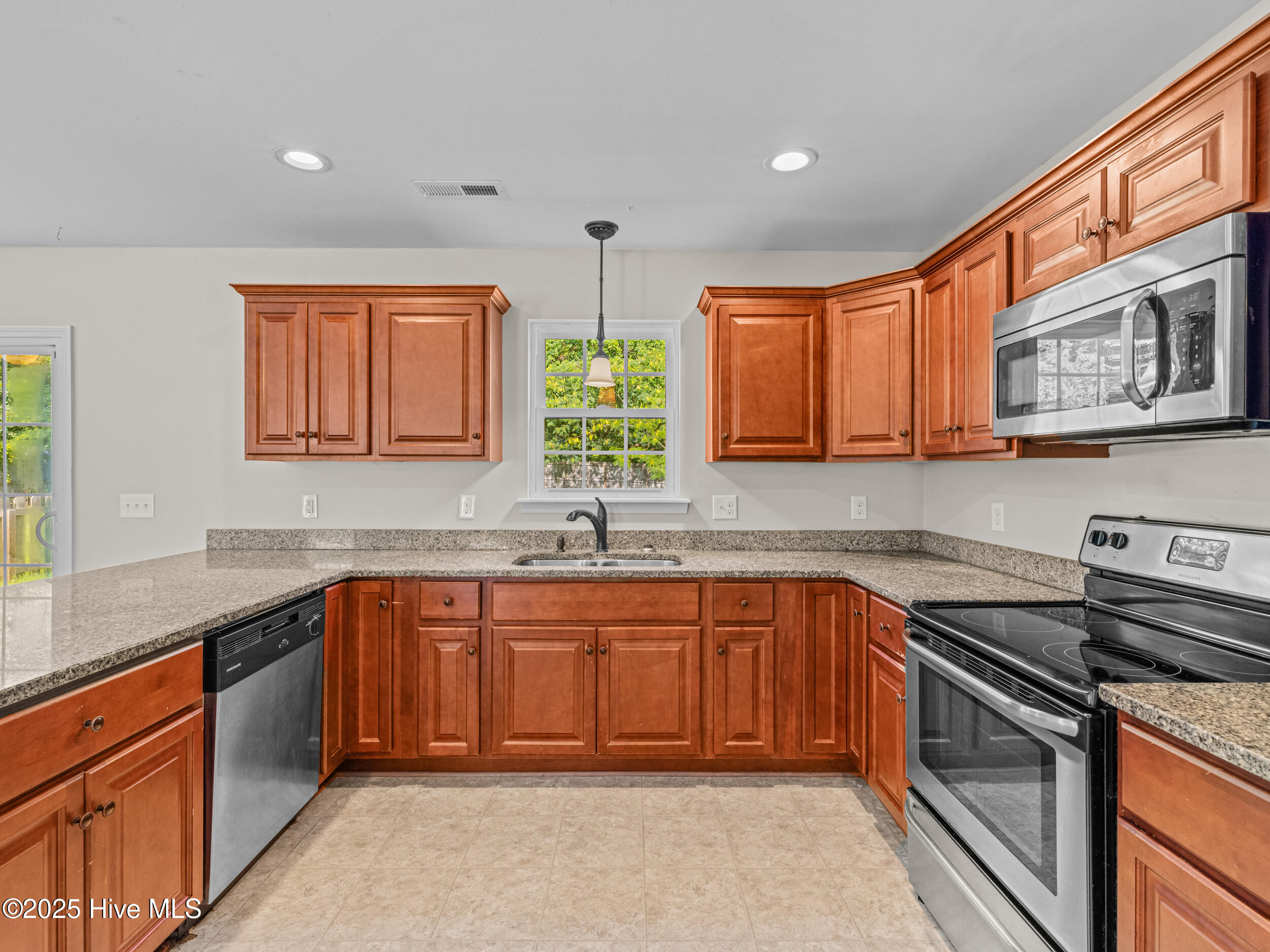 129 Fire Tower Road, Richlands, NC 28574 – photo 15: 025a1405
