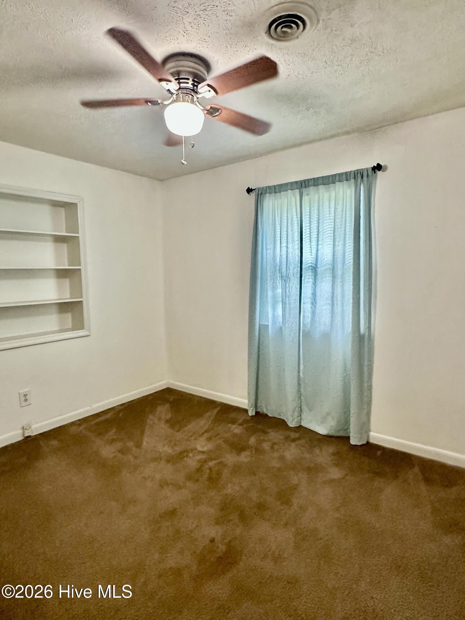 100565542 | Photo 18