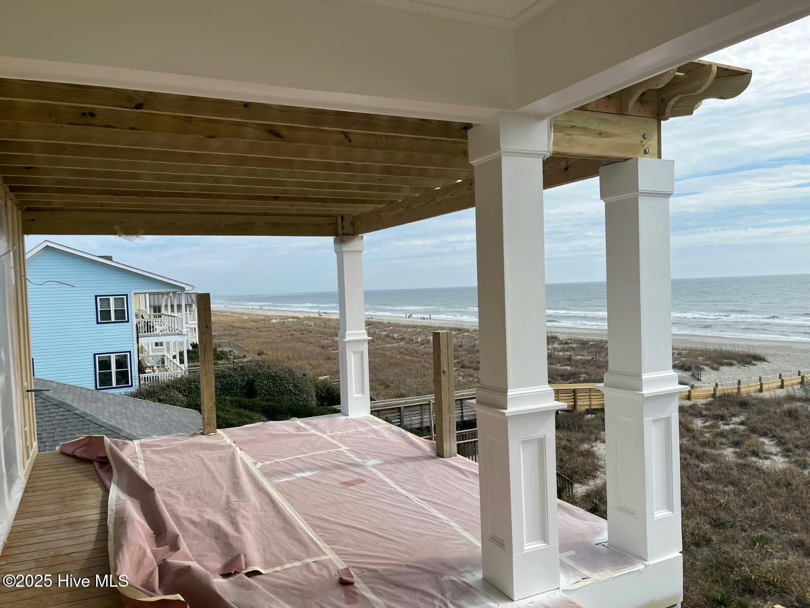 100525710 | Photo 17