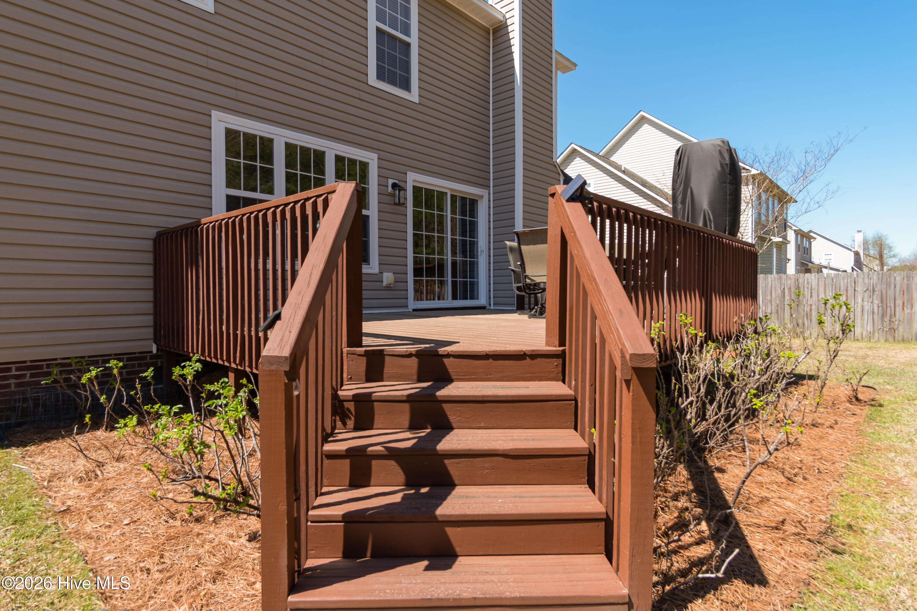 100569797 | Photo 50