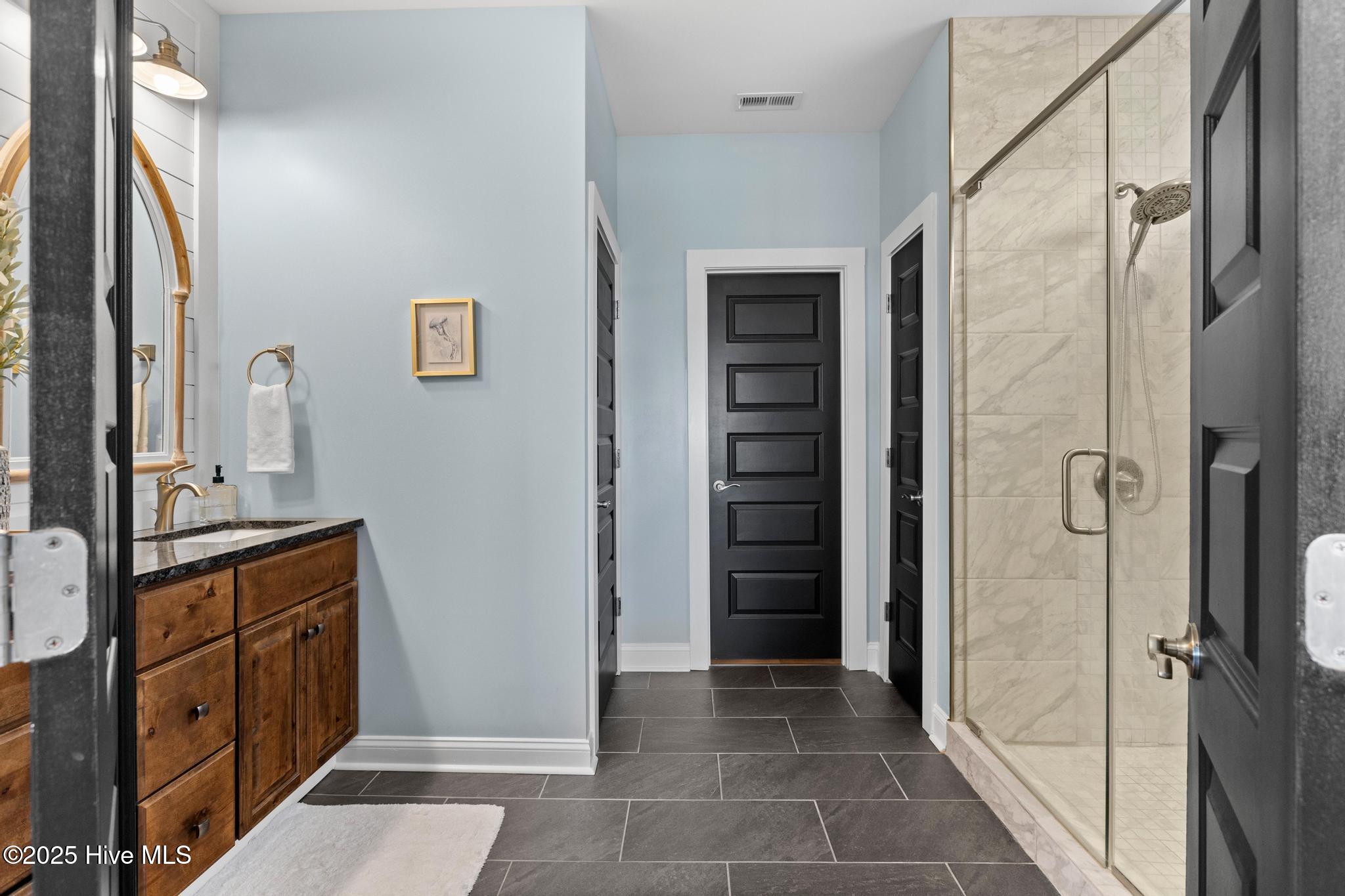 100554502 | Photo 39