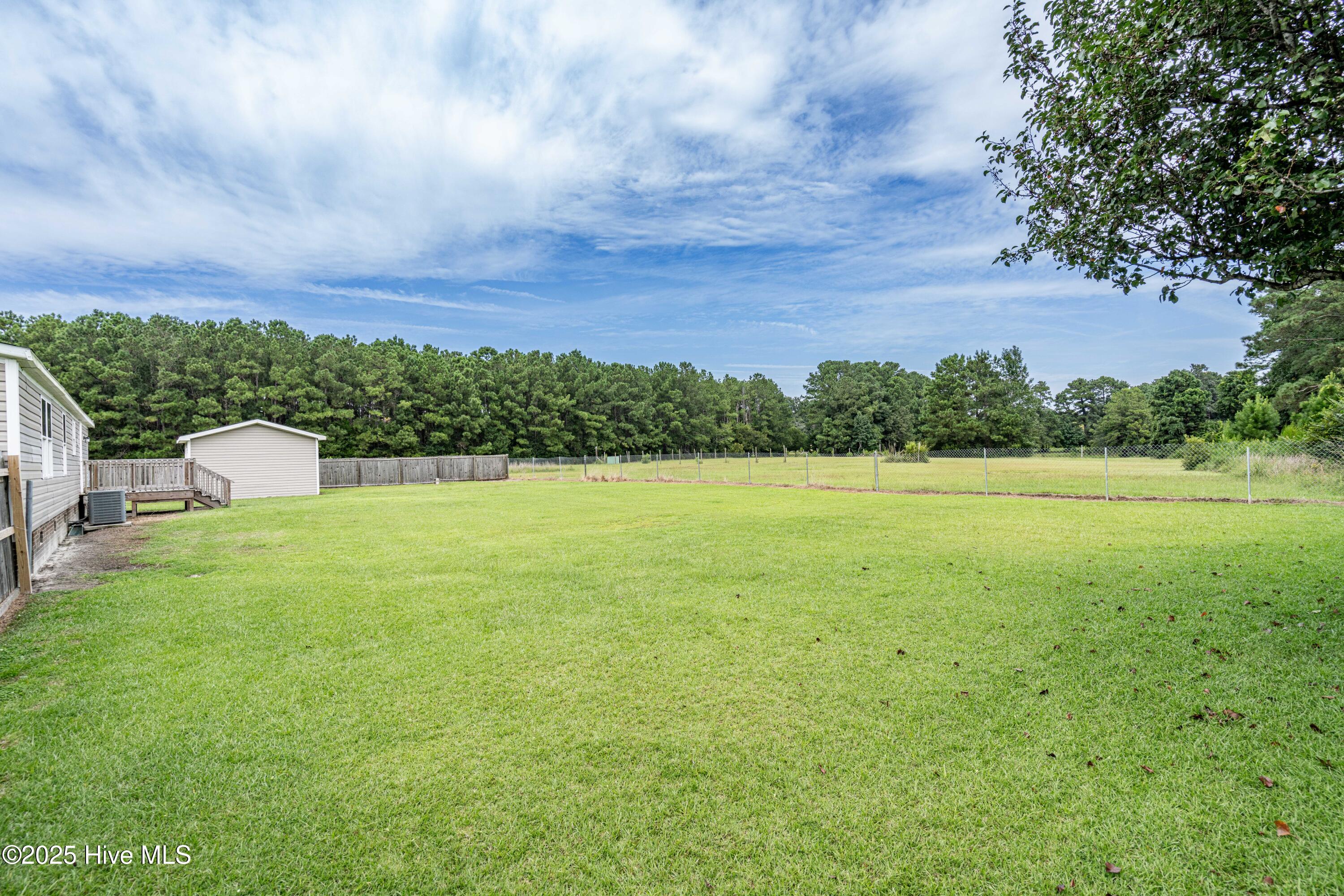 100527540 | Photo 26