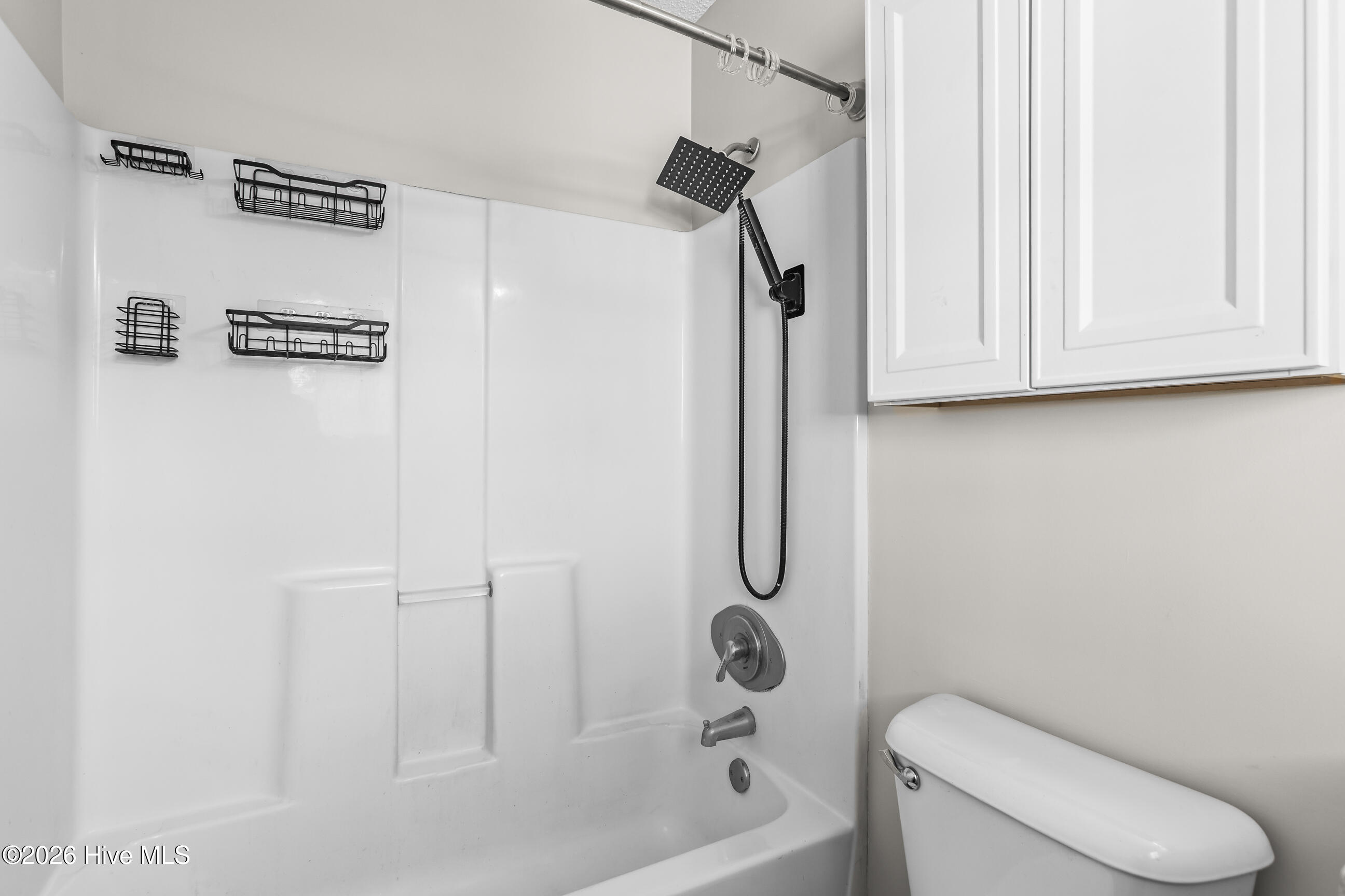 100551907 | Photo 15