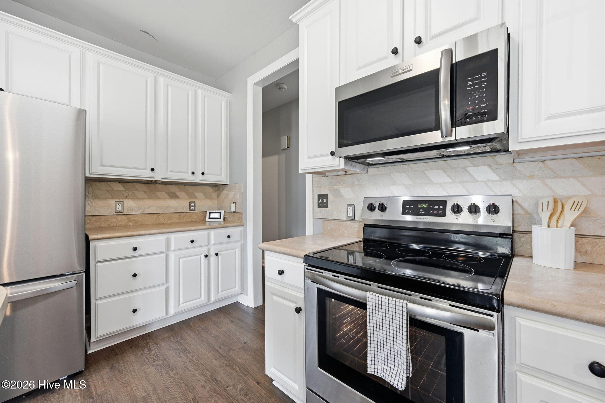 204 Wedgefield Circle,Maple Hill