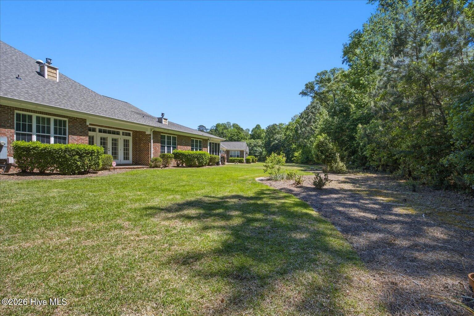 100568811 | Photo 39