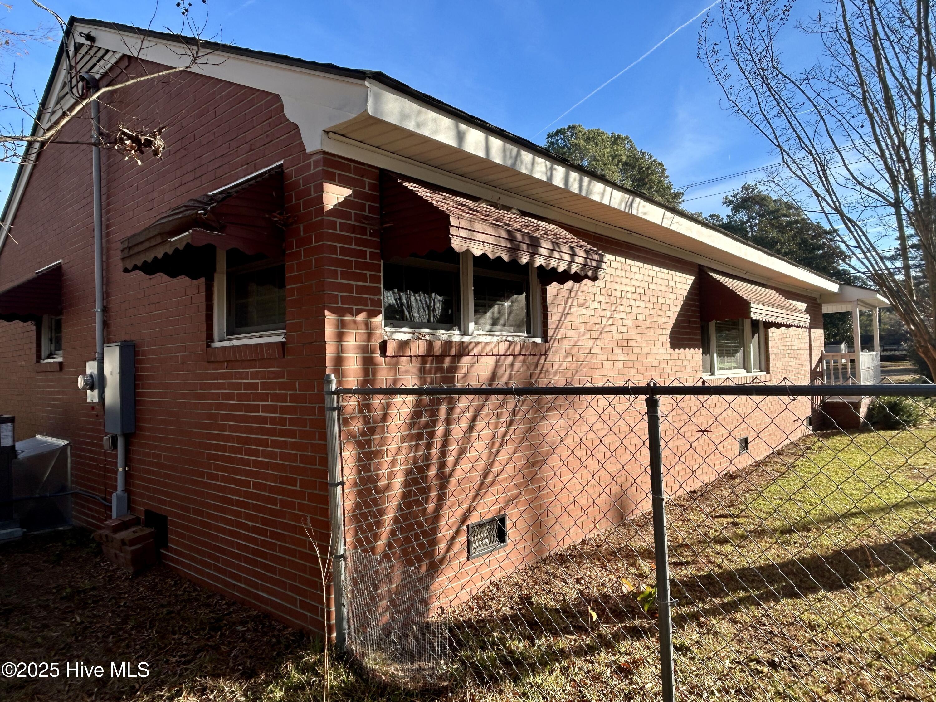 Homes for sale in Scotland Neck, NC | 600 Church St, Scotland Neck, NC 27874 | MLS# 100544350