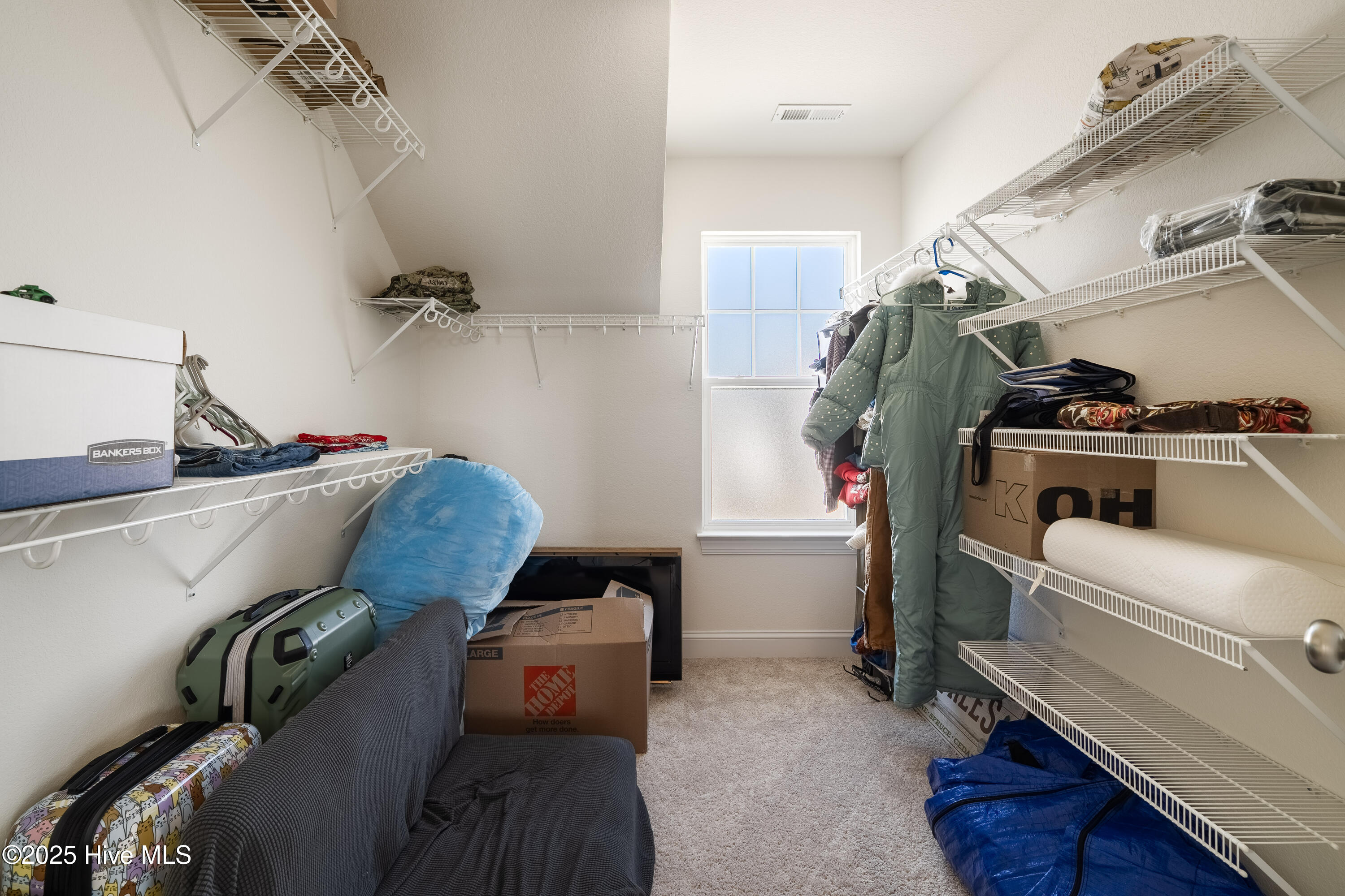 300 Farmstead Loop, Moyock, NC, 27958