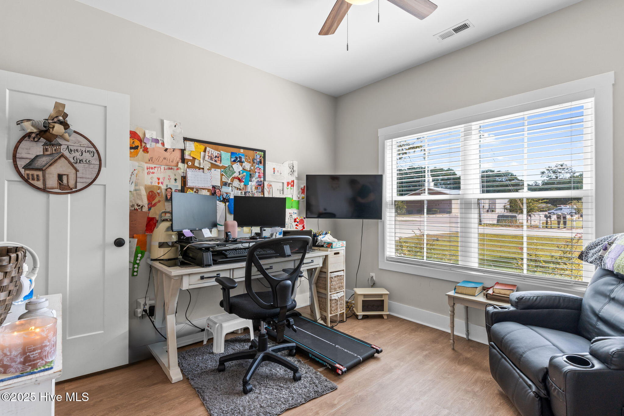 100533110 | Photo 27