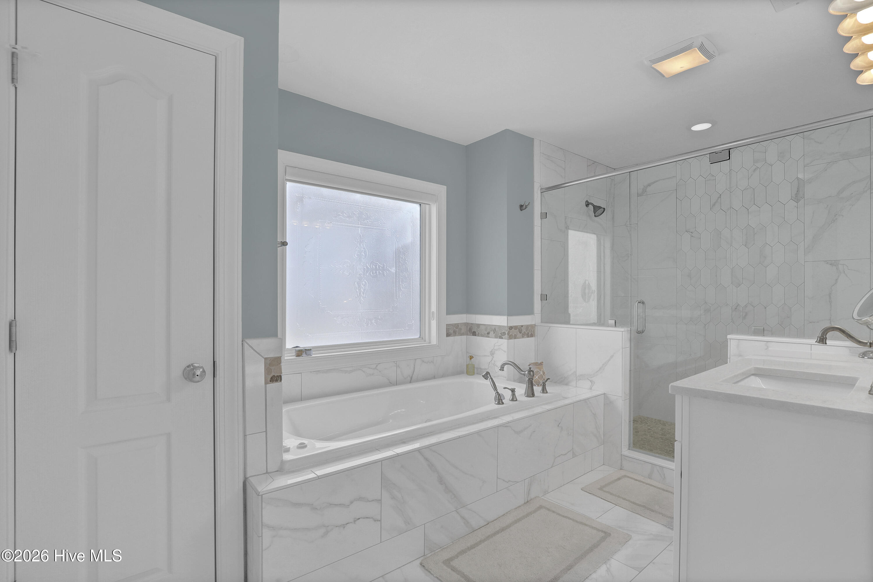 100559155 | Photo 32