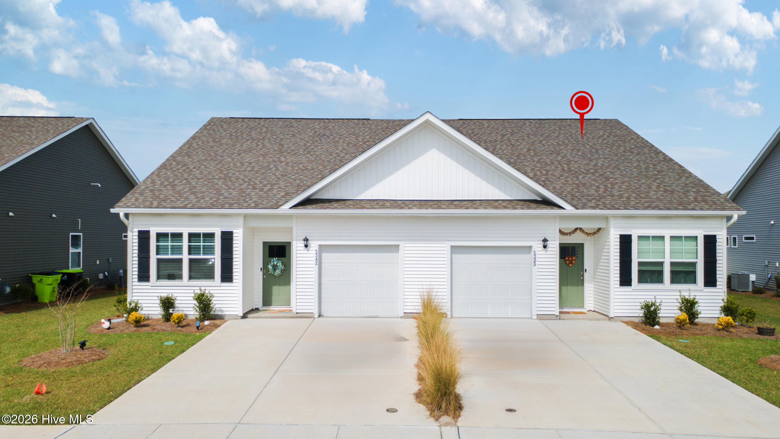 100561359 | Photo 45