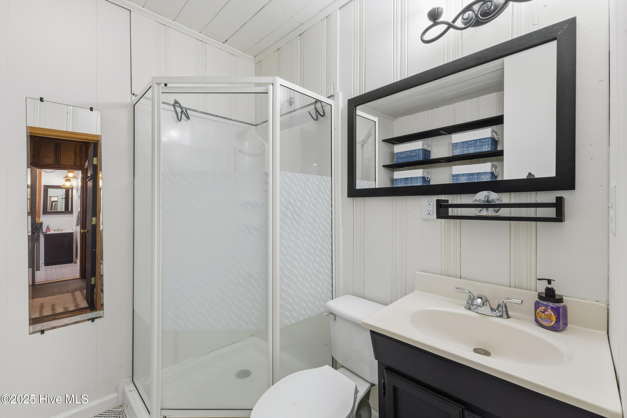 100535191 | Photo 20