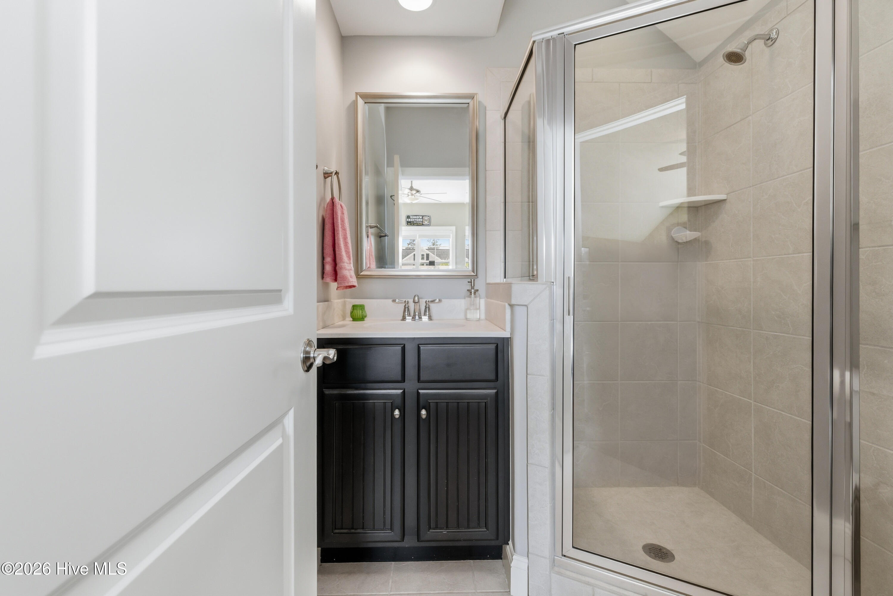 100570456 | Photo 40