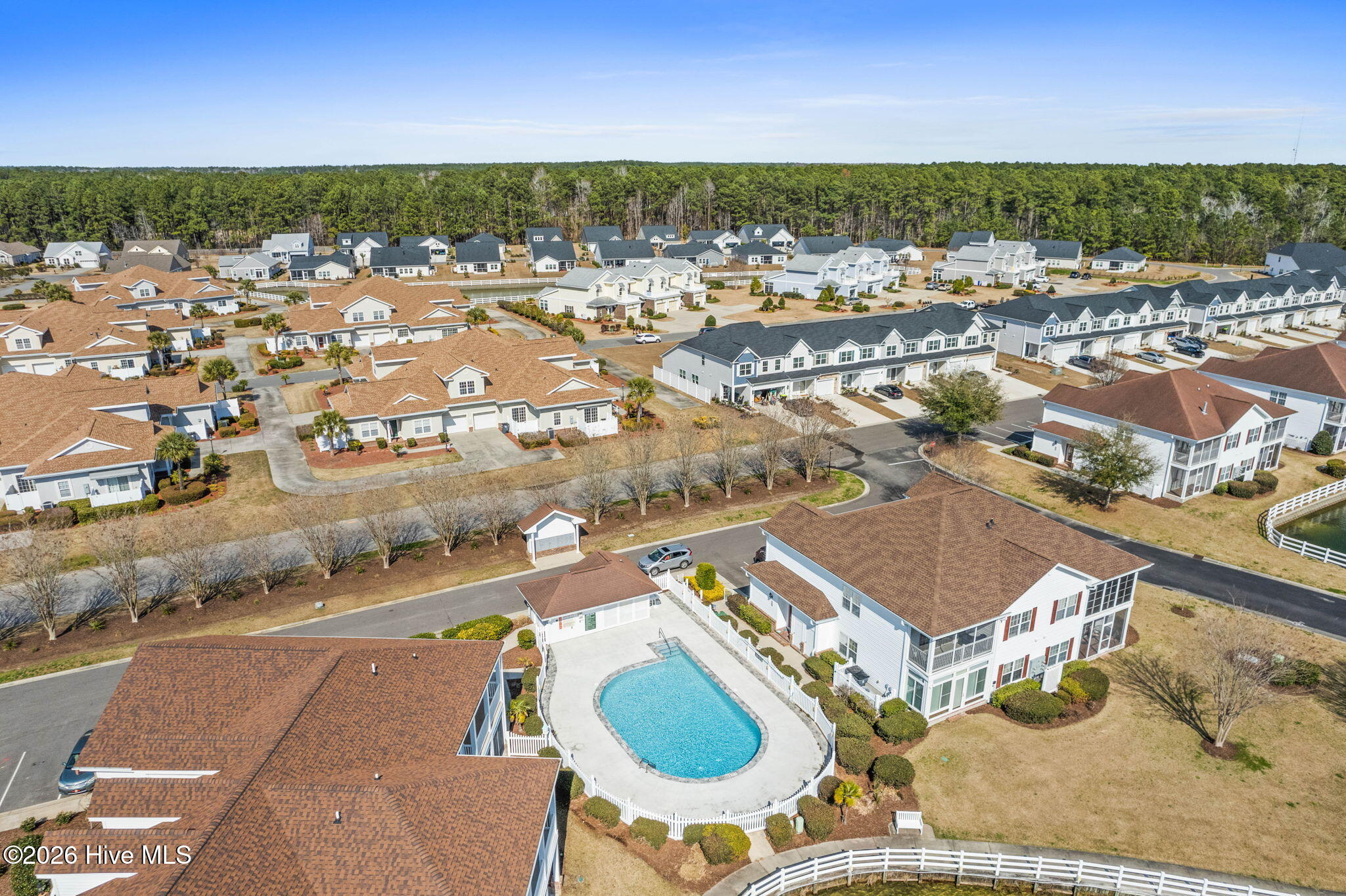 100558044 | Photo 84