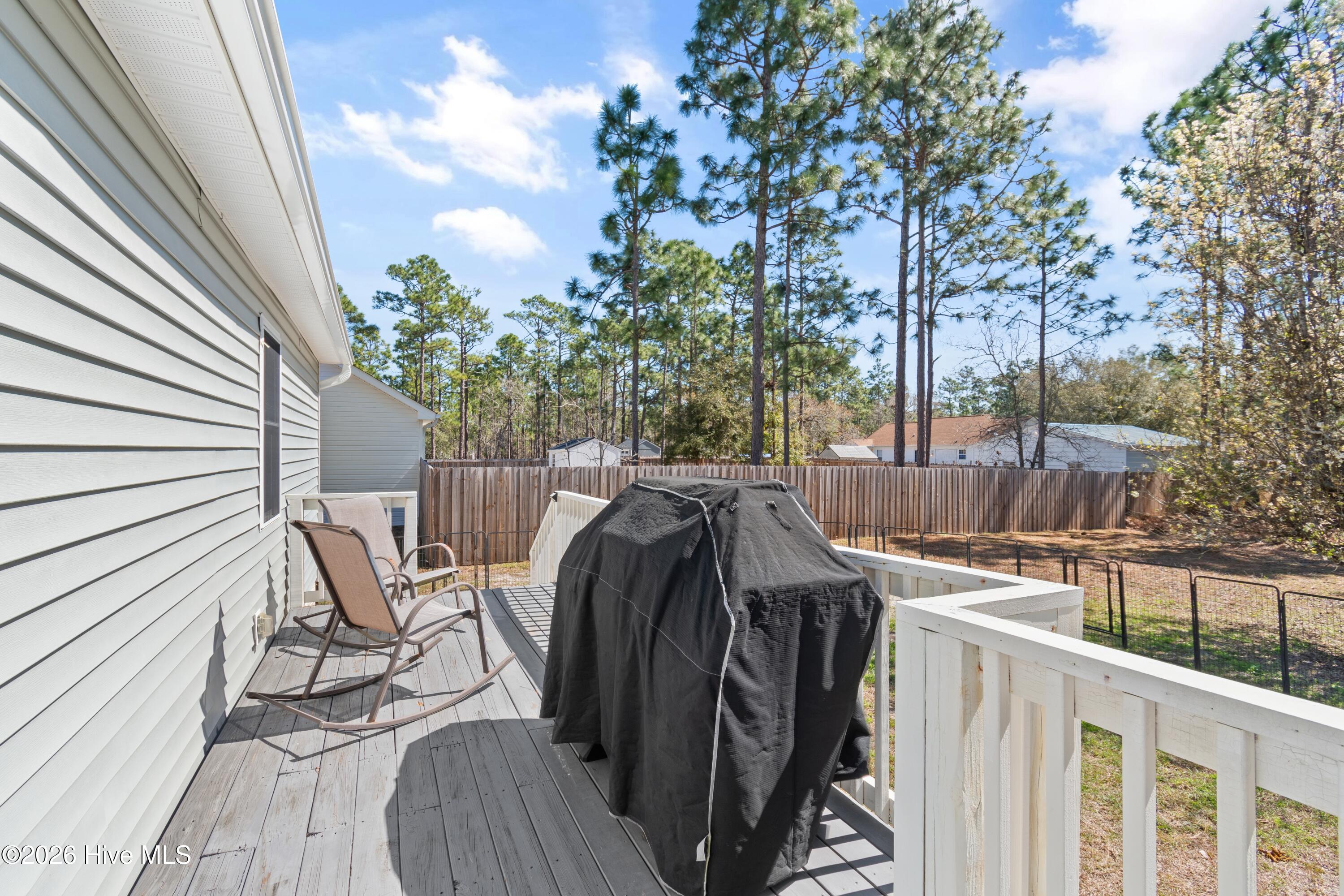 100561702 | Photo 27