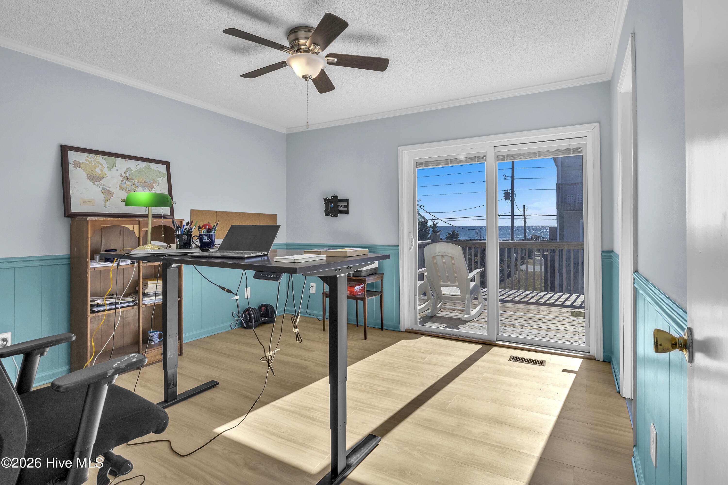 100545585 | Photo 35